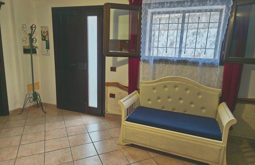 Galtelli Apartment | Casa Magnolia, spacious apartment for families near the sea of ​Orosei.