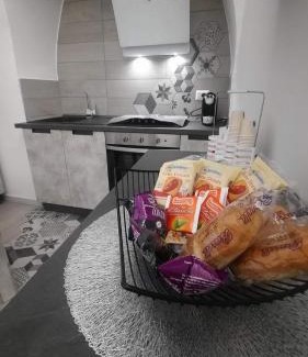 Monte Sant'Angelo House | Casa MaLù 17 Cin I T 0 7 1 0 3 3 B 4 0 0 0 8 8 3 3 2