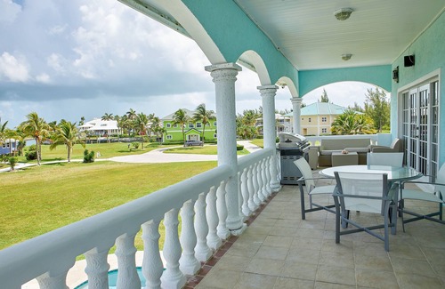 West End Villa | Casa Malaya at Old Bahama Bay - 4 bedroom villa with pool, hot tub & boat dock