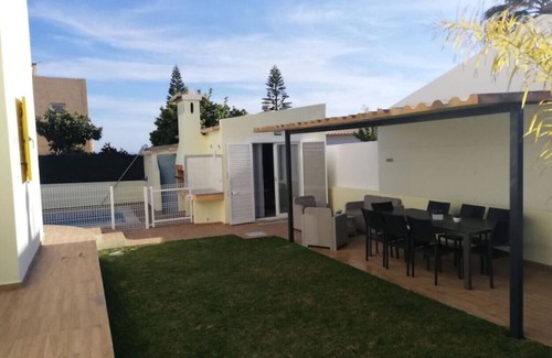 Castelo House | Casa Maré Alta (4 bedrooms and pool, sea view)