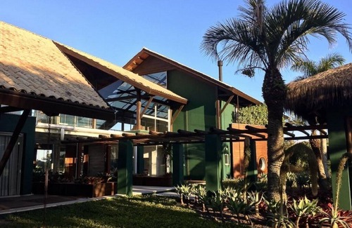 Morro das Pedras House | Casa Mar Floripa - 7 suites - Ocean Front Paradise