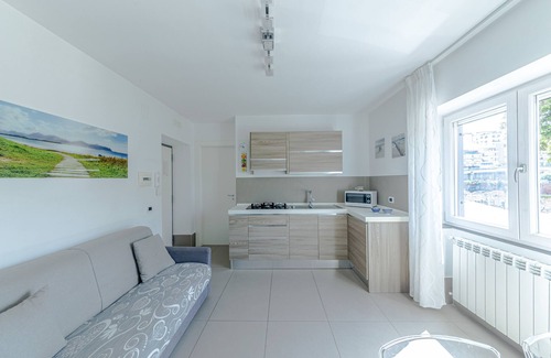 Pozzuoli House | Casa Mare & Relax - with sea view and Temple of Serapis