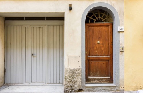 Santo Spirito Apartment | Casa Maria in Florence by Mmega