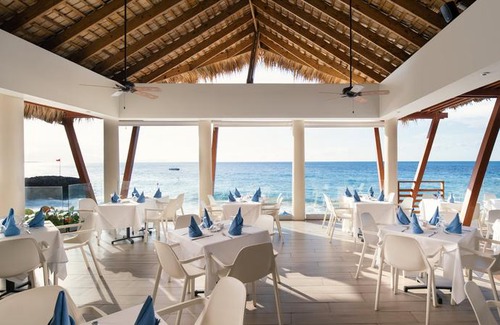 El Batey Hotel | Casa Marina Beach an Amhsa Marina Resort All Inclusive