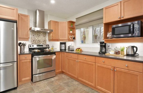 Lambton Shores House | Casa Mariposa Grand Bend