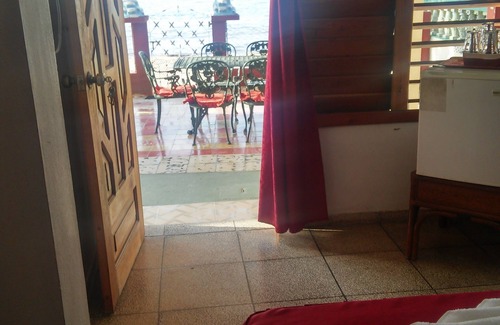 Municipality of Cienaga de Zapata House | Casa Mesa