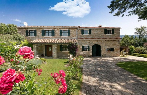 Purgarija Cepic House | Casa Mikales