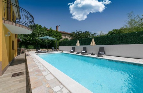 Purgarija Cepic House | Casa Mikales