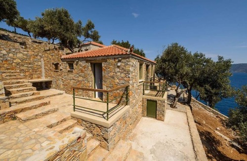 Alonnisos Old Town Villa | Casa Milos - Villa III Embarking On The Blue Ocean