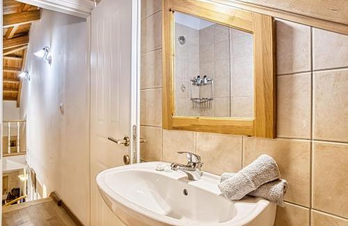 Corfu Town House | CASA MIRKA Corfu Petite Maisonette