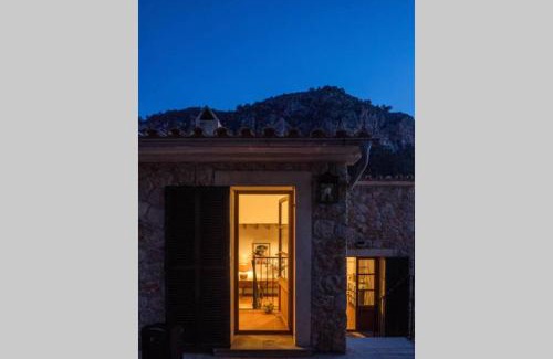 Valldemossa Ski Chalet | Casa Mistral, Un paraíso de Mar y Montaña
