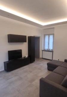 Asti Apartment | Casa moderna in centro storico