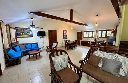 Catarina House | Casa MonoCongo - Laguna de Apoyo