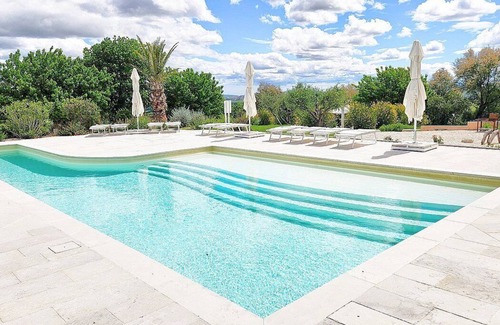 Monsano House | Casa Mortella F: A graceful two-story apartment that is part of an ancient manor house, with Free WI-FI.