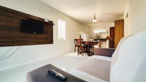 Arembepe House | CASA NA RUA DO PIRUÍ EM AREMBEPE com ar