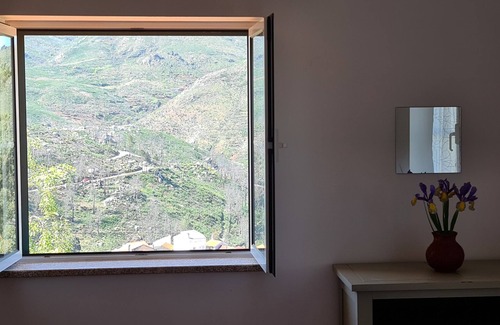 Seia House | Casa na Serra, sabugueiro