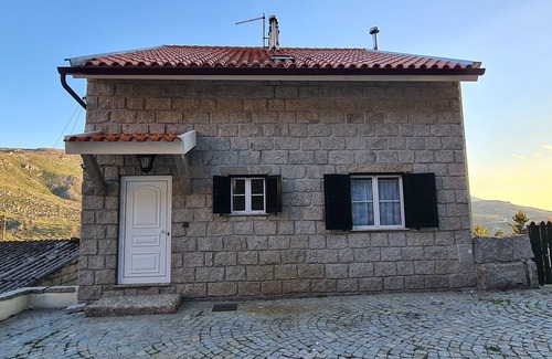 Seia House | Casa na Serra, sabugueiro