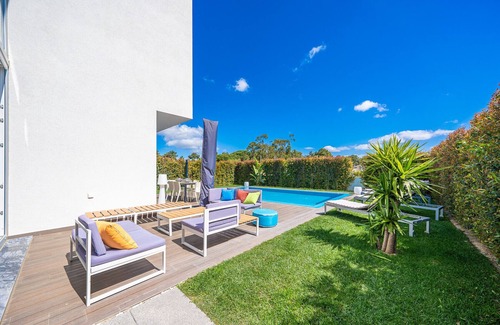 Charneca de Caparica e Sobreda Ski Chalet | Casa Nilo Design - Villa with pool near the beach