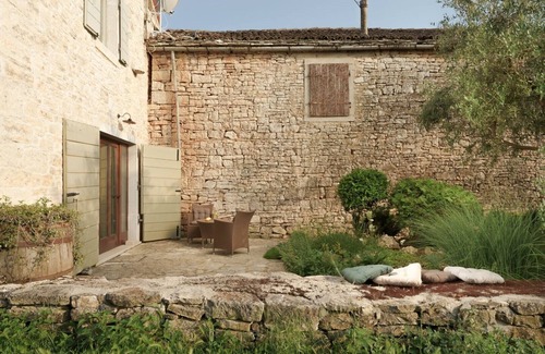 Prkacini Villa | Casa Nina - Careffuly restored old Istrian villa with private pool and sauna