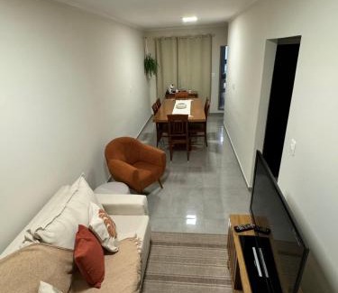 Serra Negra House | Casa no centro