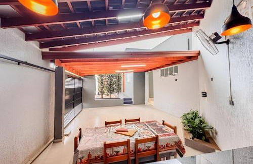Ourinhos House | Casa no Jd Oriental, ar condicionado e vaga