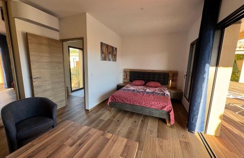 Lecci Villa | Casa Nostra Villa Récente Climatisée - Piscine Chauffée
