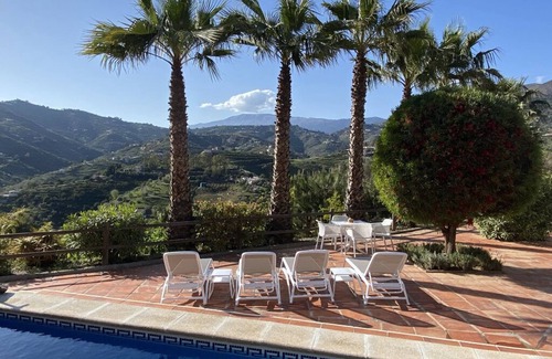 Competa Villa | Casa Olivia - Idyllic villa with private solar heated pool and views to die for!