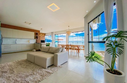Biguacu House | Casa Pé na Areia!