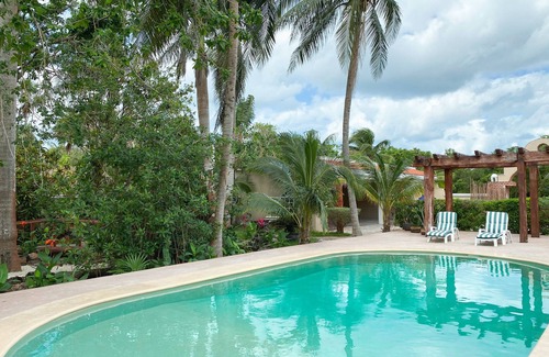Paamul House | Casa Paamul is an amazing home located on one of the most beautiful private bays
