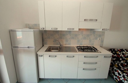Montecorice House | Casa Panna A: A cheerful apartment that is part of a small villa located right on the beach, with Free WI-FI.
