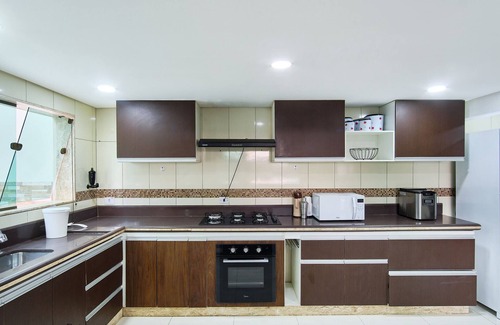 Paraty House | Casa Parque da Mata - 6 Suítes até 22 Pessoas, Perto do Cntro