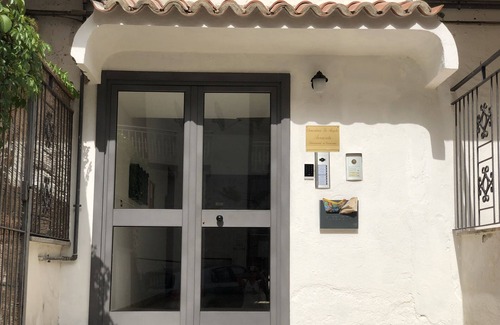 Tropea Apartment | CASA PEONIA a stone's throw from the center of Tropea