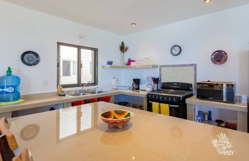 Colonia Meteorologico Condo | Casa Perla Suite 1 a 2 Bdrm Caribbean Oceanfront Condo w/dipping pool