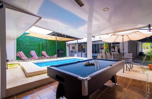 Barrio Santa Lucia House | Casa Plata | 1 Block away: Clubs, Restos & Beach