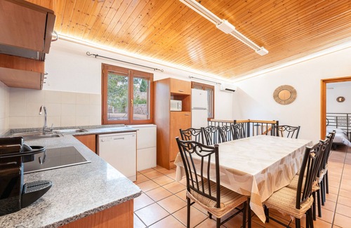 Navarres House | Casa Playamonte: Your Perfect Getaway