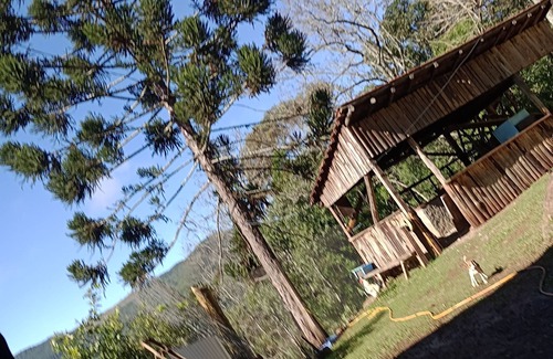 Sao Francisco de Paula House | Casa Rústica em Meio a Natureza