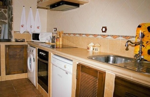 San Pablo de los Montes Cottage | Casa Rural Cristina I, II and III for 4 people