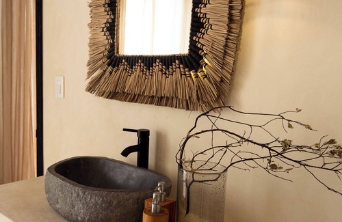 Downtown Queretaro House | Casa Realm en el Corazon de Queretaro, un Lugar con Estilo y Confort