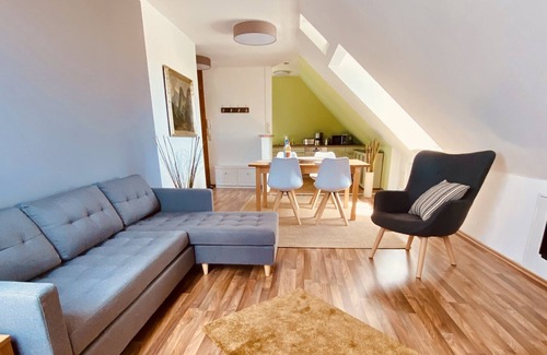 Dittelstedt Apartment | Casa Rehse - Cozy attic apartment 24h self-check-in via key box