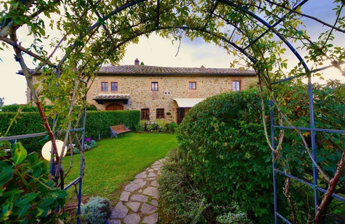 Castelnuovo Berardenga Apartment | Casa Rossella - ArcenoRentalsClub Romantic flat in Chianti Wifi Concierge Pool