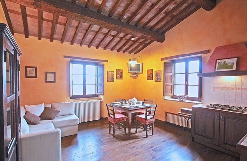 Pieve Fosciana House | Casa Robia B: A characteristic and welcoming apartment that is part of a villa, surrounded by Garfagnana Valley, with Free WI-FI.