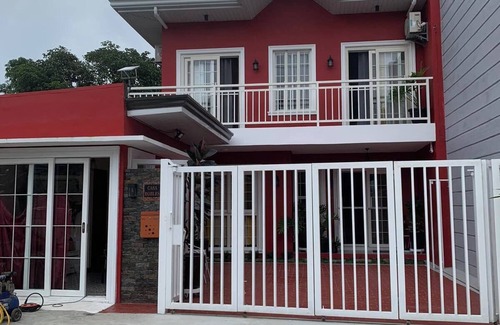 Tagaytay House | Casa Robles Villa 2: Private Homey & Cozy House with Exclusive Pool in Tagaytay