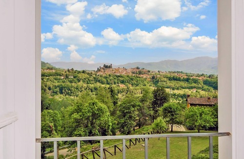 Barga Villa | Casa Roc, Private Pool, & Arguably Best View In Barga! WIFI. Walk to rest/bar