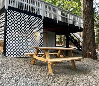 Tobyhanna House | Casa Rosado @ Pocono II by Lake Hot Tub Camelback