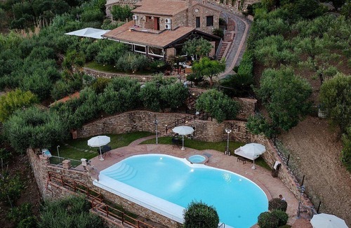 Casal Velino House | Casa Rosamunda B: A graceful apartment that is part of a villa, with Free WI-FI.