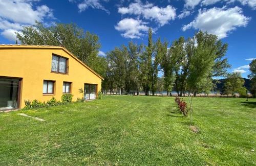 Aunon House | Casa Rural en el Pantano de Bolarque primera linea del lago