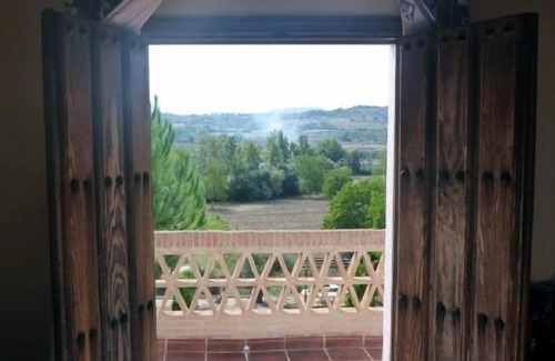 Ronda Cottage | Casa Rural Los Morales, private pool, free WiFi, BBQ, 5km from Ronda.