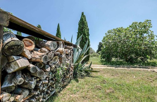 Chia Cottage | Casa Rustico, large pool, 350m from the beach, by the river.