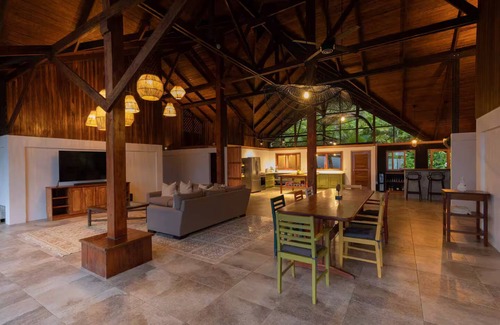 Pavones House | Casa Siempre Domingo Remodeled Aug 2022