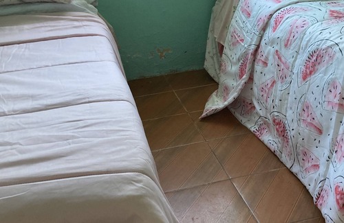 Weissopolis House | Casa Simples Para Quem vem a Trabalho